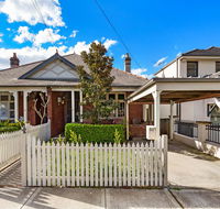 Drummoyne 3 Bedroom Home 62ALE - Cruises Travel