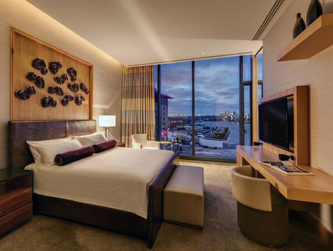 The Darling At The Star - Cruises Travel 4