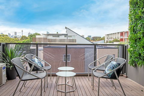 Large Light Luxe 3BDR 2BA Free Parking - Walk To Sydney Uni And RPA - Cruises Travel 4