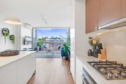 Large Light Luxe 3BDR 2BA Free Parking - Walk To Sydney Uni And RPA - Cruises Travel 0