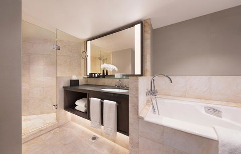 Four Seasons Hotel Sydney - Tourism Guide 8