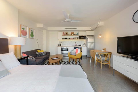 Scandi Beach Apartment - Travel Search 8