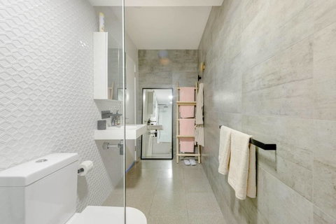 Scandi Beach Apartment - Travel Search 10