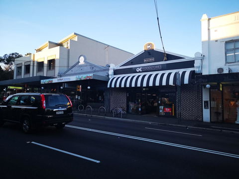 Newtown Cozy Stays - Cruises Travel 21