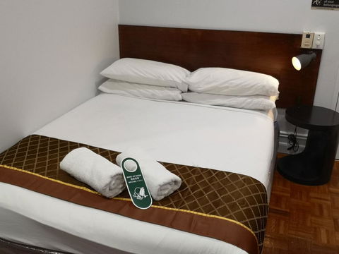 Newtown Cozy Stays - Cruises Travel 23