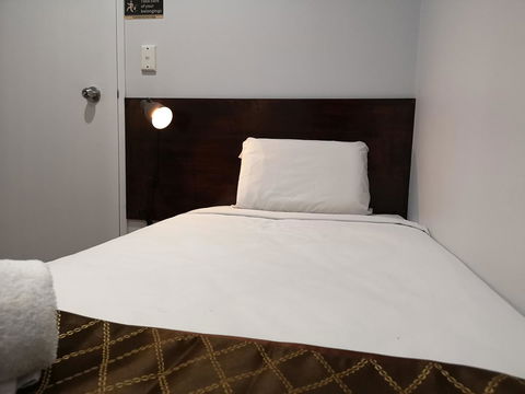 Newtown Cozy Stays - Cruises Travel 27