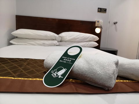 Newtown Cozy Stays - Cruises Travel 25