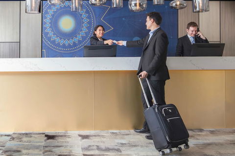 Metro Aspire Hotel Sydney - Cruises Travel 26