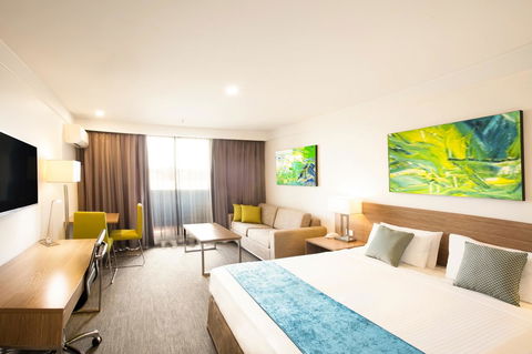 Metro Aspire Hotel Sydney - Cruises Travel 0