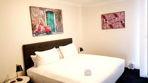 Liv Apartments Haymarket - Cruises Travel 7