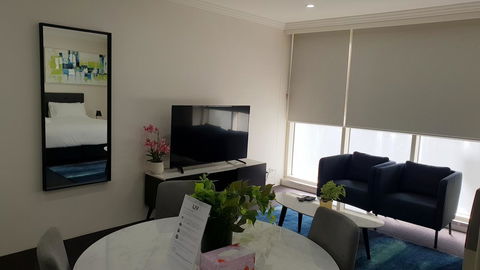 Liv Apartments Haymarket - Cruises Travel 11