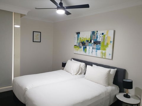 Liv Apartments Haymarket - Cruises Travel 3