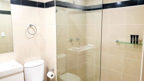 Liv Apartments Haymarket - Cruises Travel 19