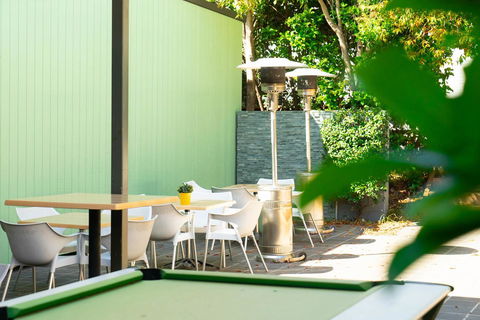 Horse And Jockey Hotel Homebush - Cruises Travel 24