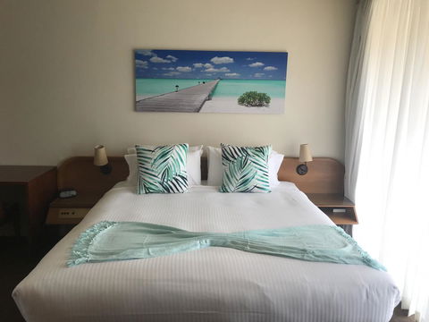 Charlesworth Bay Beach Resort - Travel Search 37