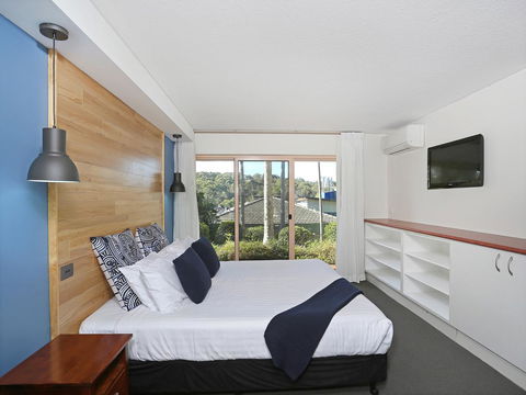 Charlesworth Bay Beach Resort - Travel Search 44