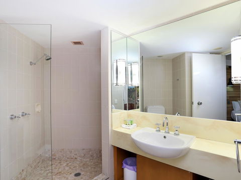 Charlesworth Bay Beach Resort - Travel Search 42