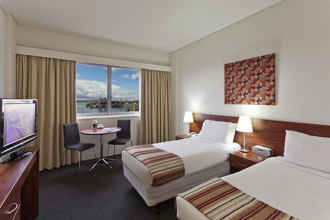 Macleay Hotel - Cruises Travel 7