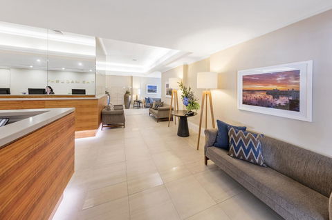 Macleay Hotel - Cruises Travel 3