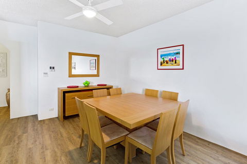 Victoria Parade, Kiah, Unit 10, 53 - Travel Agents 8