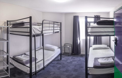 Big Backpackers Hostel - Tourism Guide 26