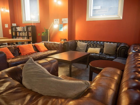 Big Backpackers Hostel - Tourism Guide 37