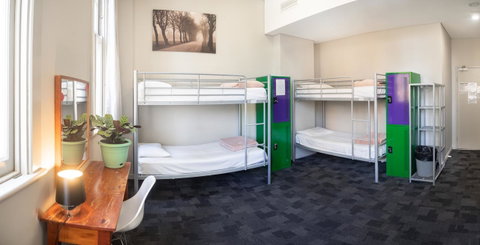 Big Backpackers Hostel - Tourism Guide 30