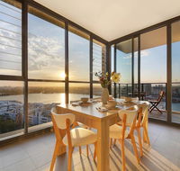 Stunning Sunset Water View 2BEDs on High Rises - Cruises Travel