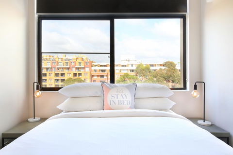 Vibrant Inner-city Living - Darling Harbour Fringe - Tourism Guide 3