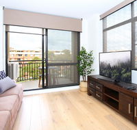 Vibrant inner-city living - Darling Harbour fringe - Cruises Travel