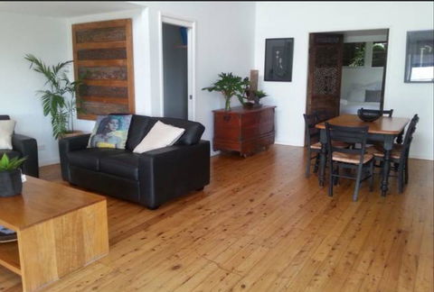 Swan Bay Hideaway - Travel Search 2