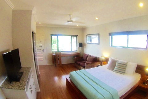 Aabi's At Byron - Tourism Guide 3