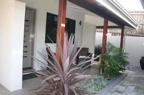 Aabi's At Byron - Tourism Guide 21