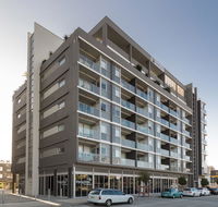 Honeysuckle Executive Apartments - Tourism Guide