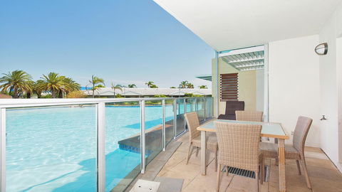 Pacific Blue, Salamander Bay - Cruises Travel 30