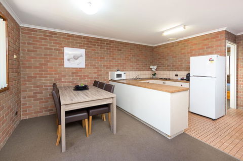 Corowa Bindaree Holiday Park - Travel Agents 10