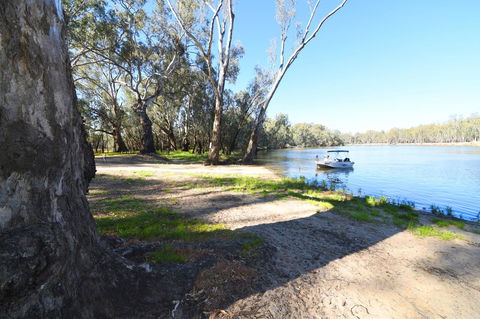Corowa Bindaree Holiday Park - Travel Agents 15