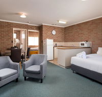 Corowa Bindaree Holiday Park - Travel Agents