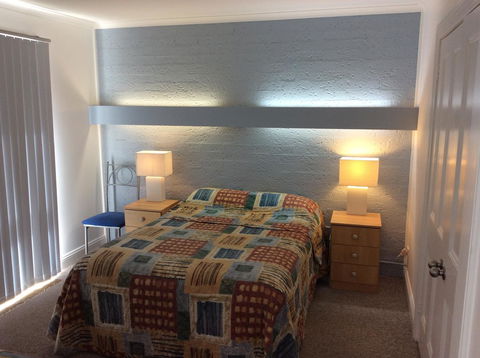 Como Lodge - Travel Search 10