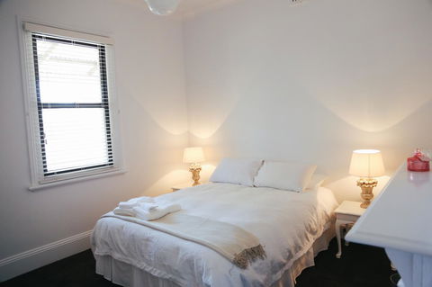 99 Hill Street Apartments - Cruises Travel 9