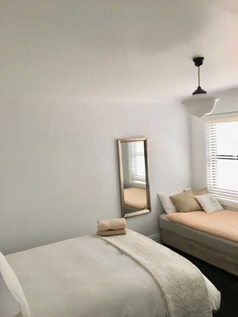 99 Hill Street Apartments - Cruises Travel 6