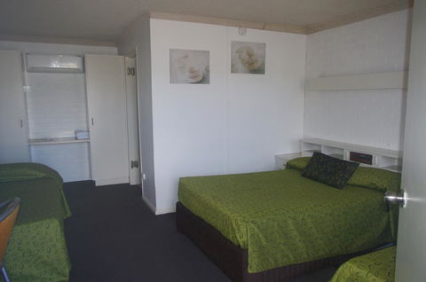 Ashwood Motel - Tourism Guide 10