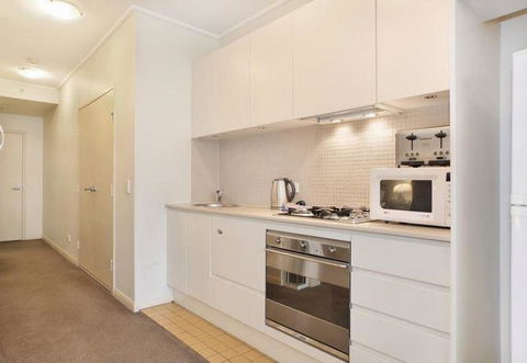 Wyndel Apartments - Apex North Sydney - Travel Agents 12