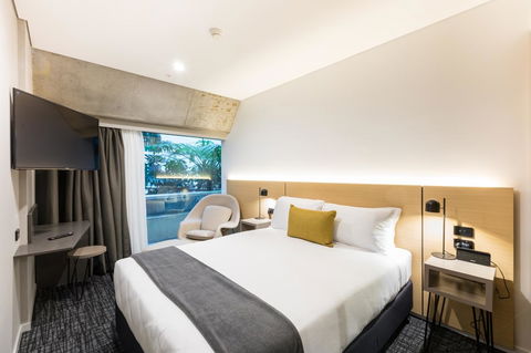 Song Hotel Sydney - Cruises Travel 10
