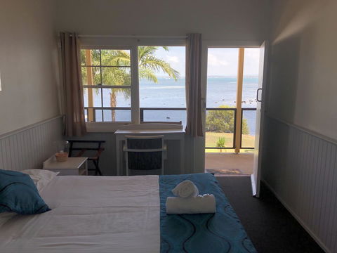 Squid\'s Ink Motel - Travel Search 15