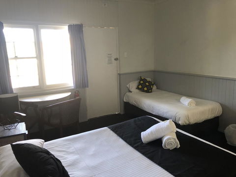 Squid\'s Ink Motel - Travel Search 40