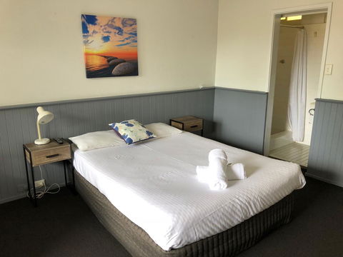 Squid\'s Ink Motel - Travel Search 24