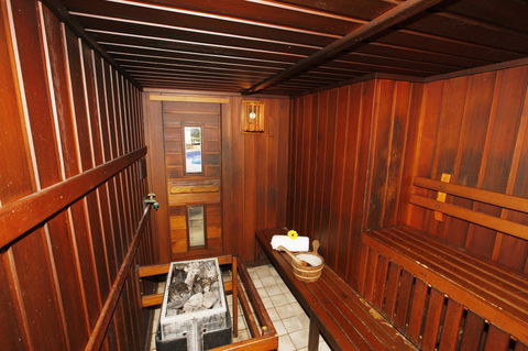 The York By Swiss-Belhotel - Cruises Travel 13