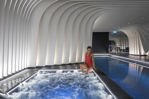 SKYE Suites Sydney - Cruises Travel 32