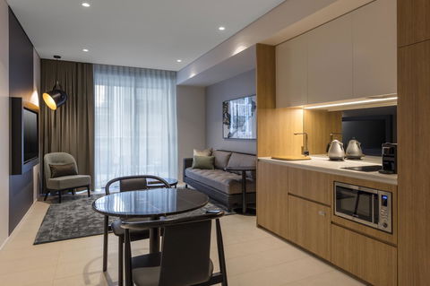 SKYE Suites Sydney - Cruises Travel 25
